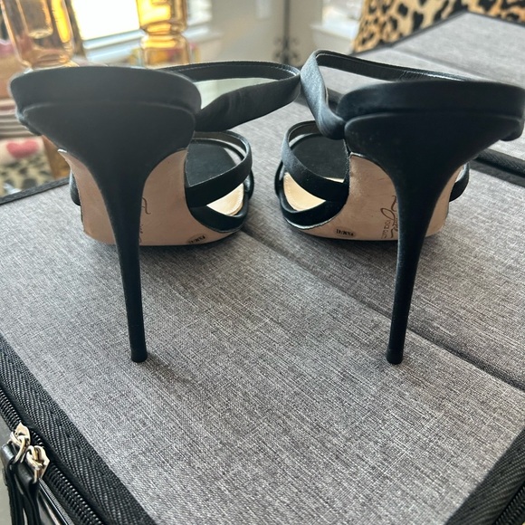 Women’s Vince Camuto Black Stiletto Satin Heels -  NWT - Sz 9.5 - Picture 2 of 3